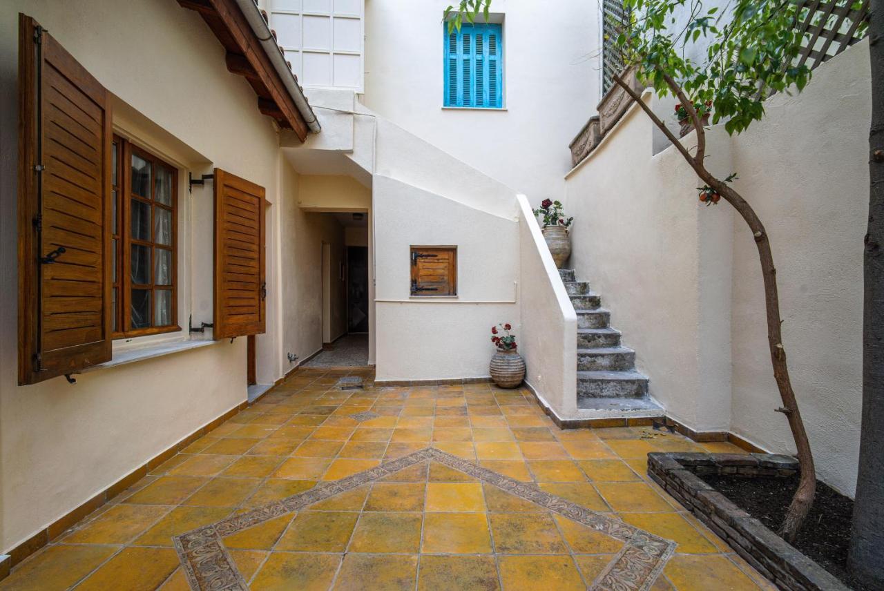 Luxurious Villa At Mets เอเธนส์ ภายนอก รูปภาพ